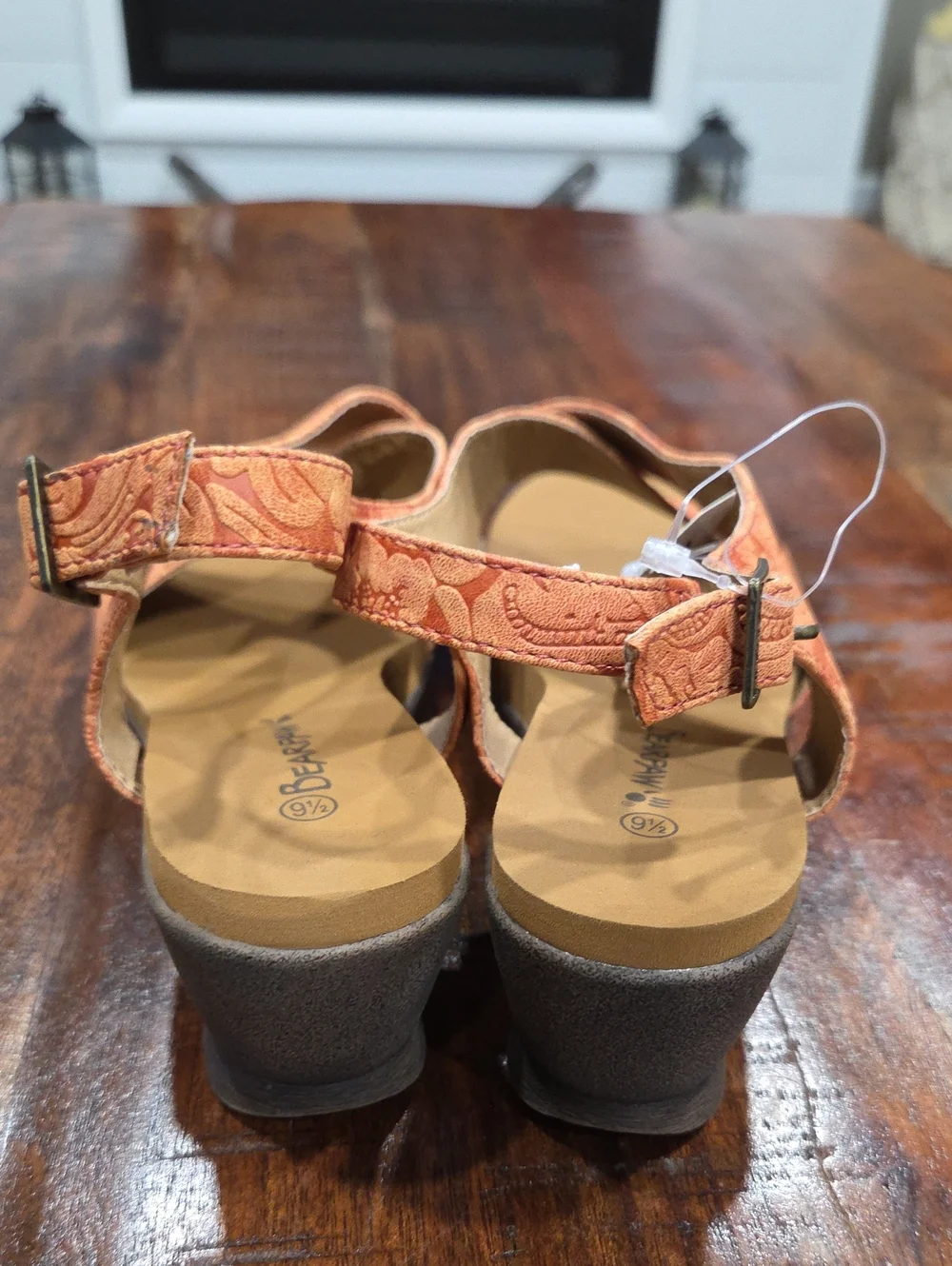 Bearpaw Wedge Sandals NWT